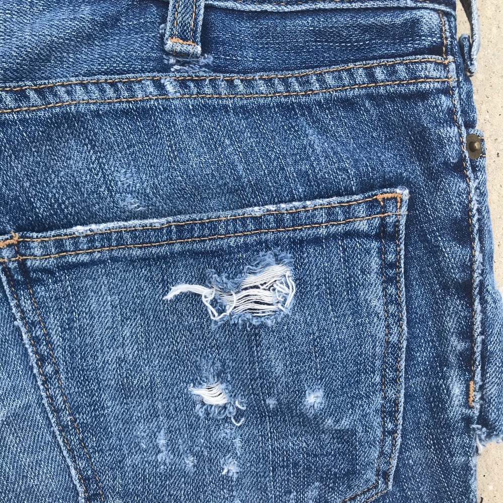 Low Rise Ripped Jeans Shorts - Picture 6 of 7